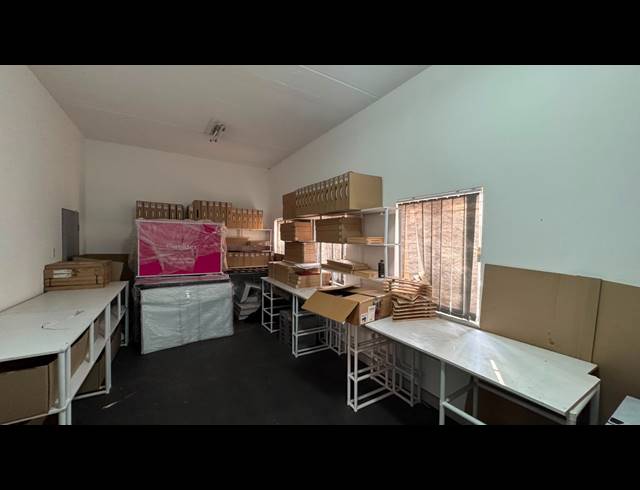 399M² WAREHOUSE TO LET IN EASTGATE